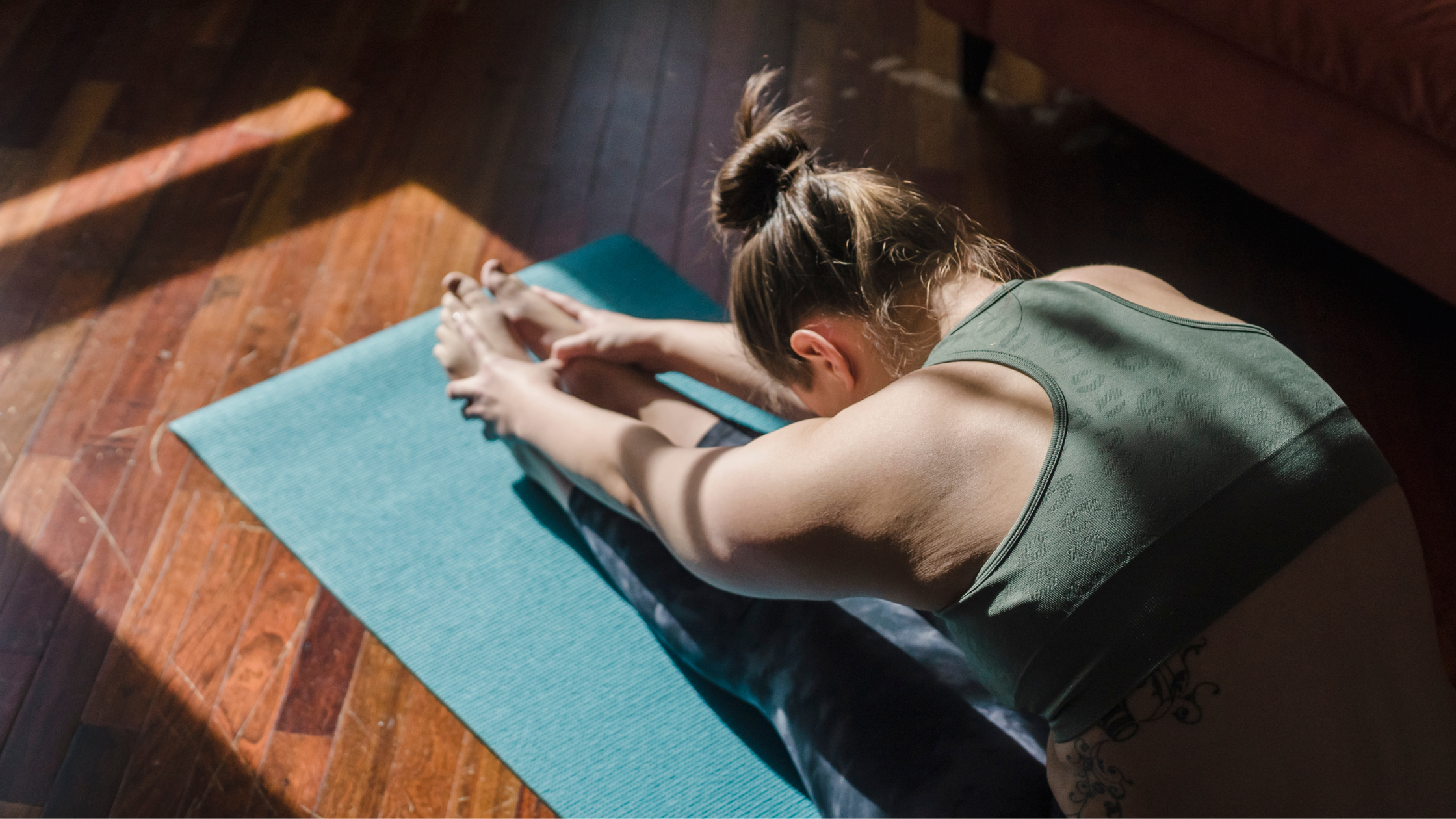 Take your body's mobility and flexibility to the next level by following these stretching tips and techniques. #stretching #flexibility #stretchingforbeginners #mobility