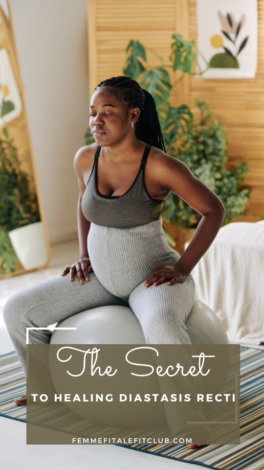 If you have developed diastasis recti don’t fret because there are strategies you can incorporate to heal your separated ab muscles for good. #diastasisrecti #mommybelly #mombod #abseparation #healingdiastasisrecti